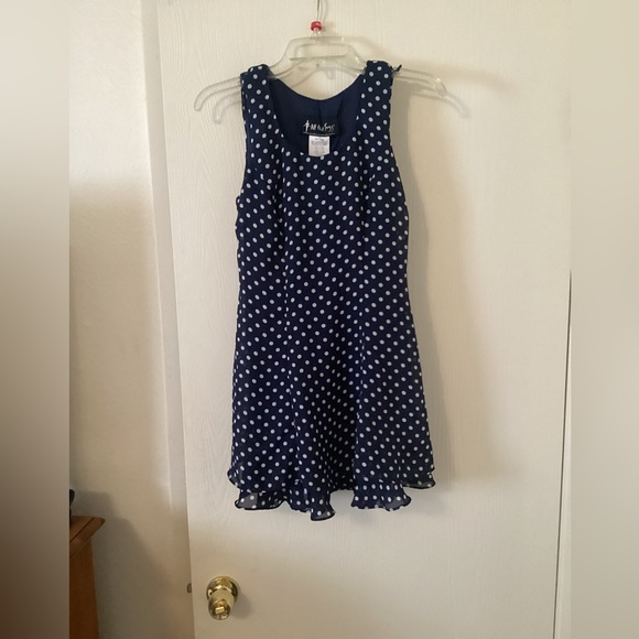 All that jazz dress. - Picture 1 of 5